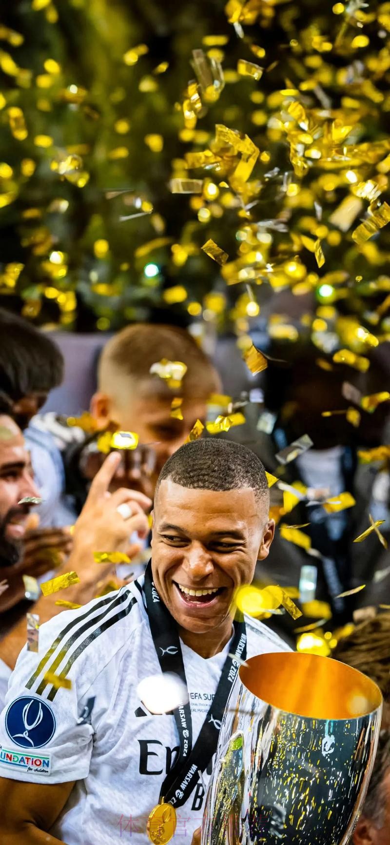 一山可容三虎!姆巴佩今夏留队 皇马等明年吃现成 一山可容三虎!姆巴佩今夏留队 皇马等明年吃现成